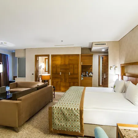 Hotell Dedeman Convention Center 5*