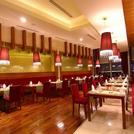 Dedeman Convention Center Hotell