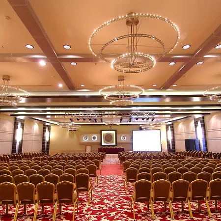 Hotell Dedeman Convention Center
