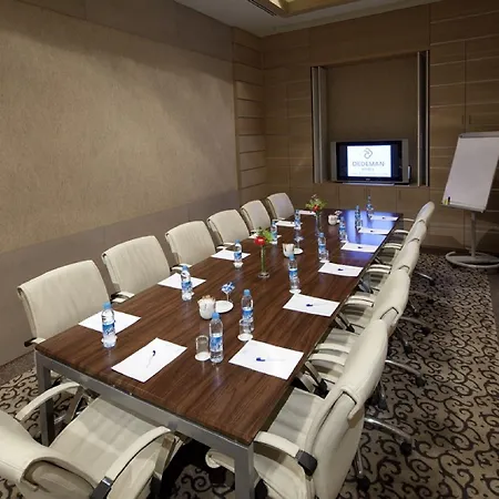 ومركز المؤتمرات ديديمان قونية كونيا