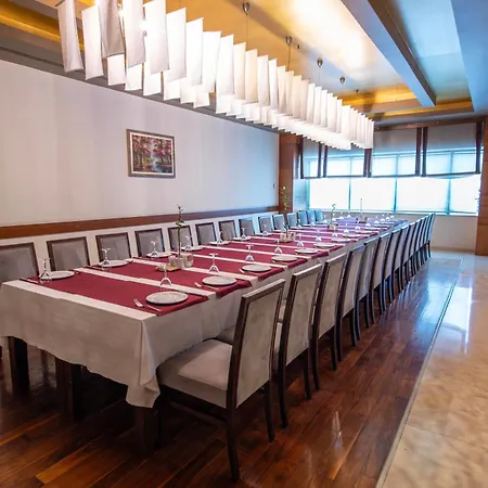 호텔 Dedeman Convention Center