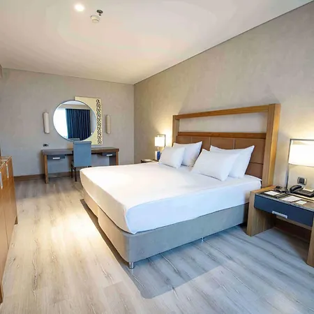 호텔 Dedeman Convention Center 5*