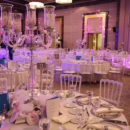 Dedeman Convention Center Otel 5*