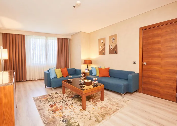 Dedeman Convention Center Otel