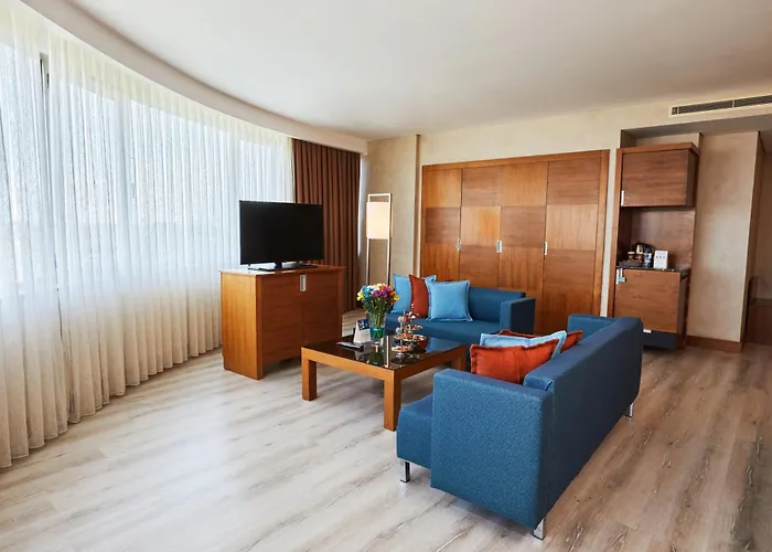 德德曼科尼亚酒店及会议中心 科尼亚