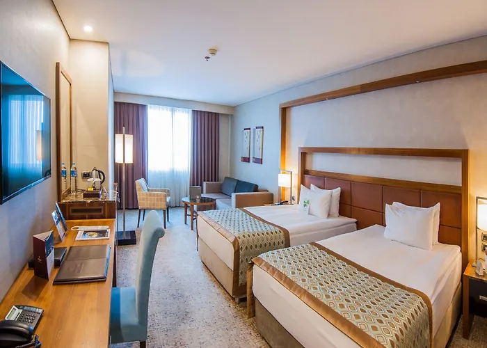 Dedeman Convention Center Otel 5*