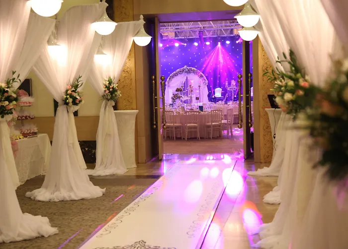 Dedeman Convention Center Otel 5*