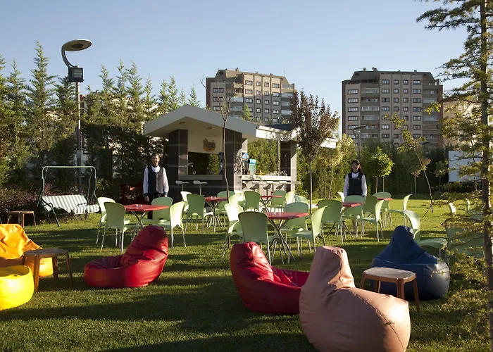 酒店 德德曼科尼亚酒店及会议中心