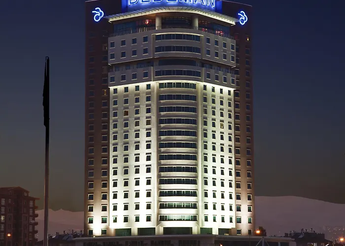 德德曼科尼亚酒店及会议中心 5*