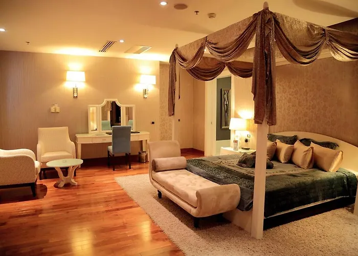 德德曼科尼亚酒店及会议中心